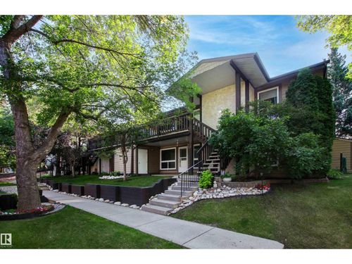 {{alt}} | Card Image