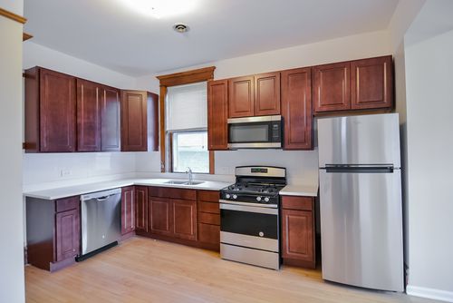 2-2231 W Walton St, Chicago, IL, 60622-4816 | Card Image