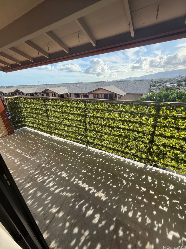 APT-318 - 98-630 Moanalua Loop, House other with 2 bedrooms, 1 bathrooms and 2 parking in Aiea HI | Image 12
