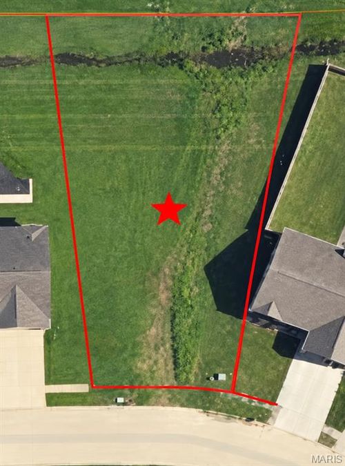 2321 Hunters Point Dr, Granite City, IL, 62040-3156 | Card Image