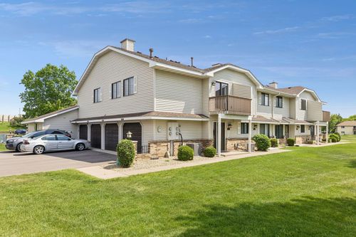 7515 Vinewood Ct, Maple Grove, MN, 55311-2823 | Card Image