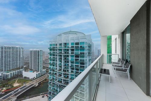 apt-4200-55 Se 6th St, Miami, FL, 33131-3055 | Card Image