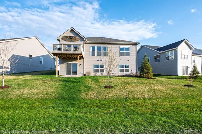 rear exterior | Image 32