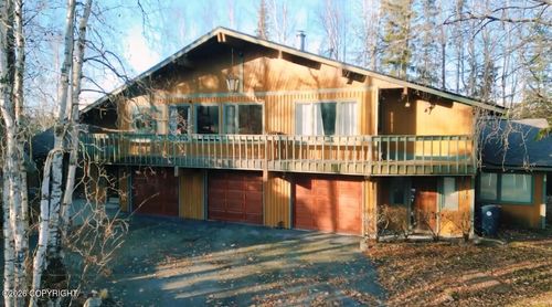 4038 Vance Dr, Anchorage, AK, 99508-5643 | Card Image