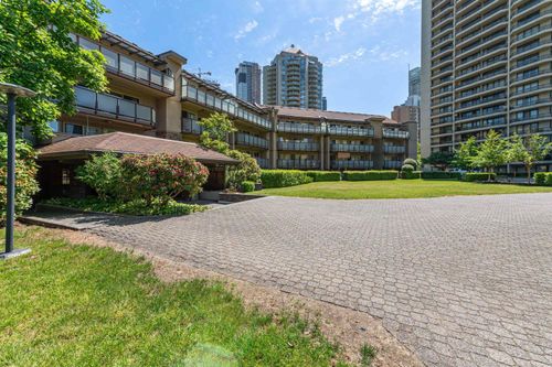 215-4373 Halifax St, Burnaby, BC, V5C5Z2 | Card Image