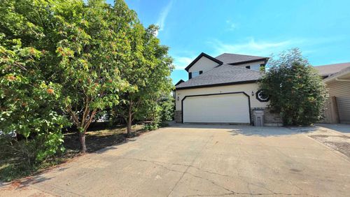 9857 66 Ave, Grande Prairie, AB, T8W2S1 | Card Image