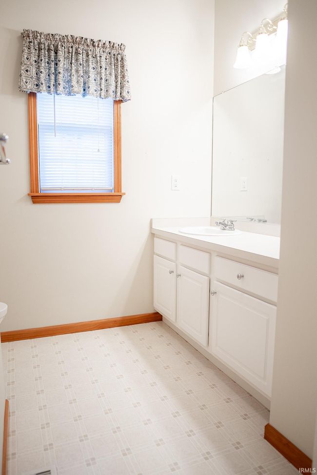 1311 Orchard Ln, Condo with 2 bedrooms, 2 bathrooms and null parking in Shipshewana IN | Image 21