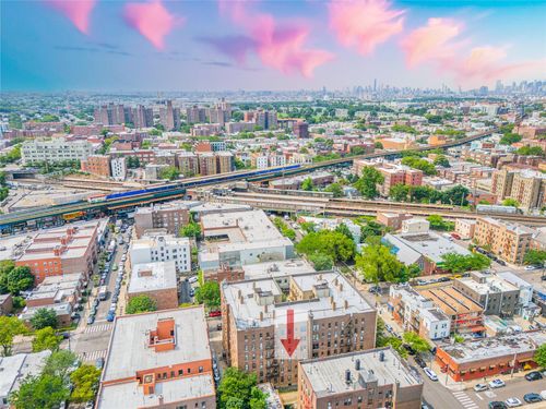 apt-j3-6109 39th Ave, Woodside, NY, 11377-2659 | Card Image