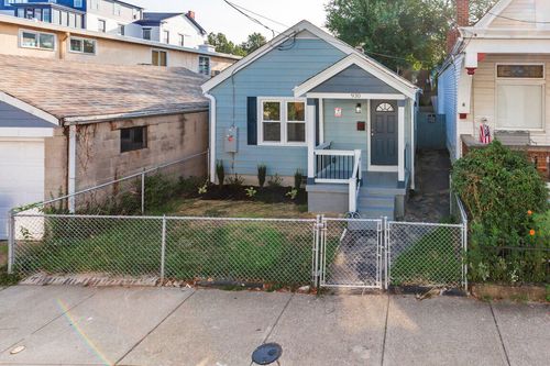 930 York St, Covington, KY, 41011-2141 | Card Image