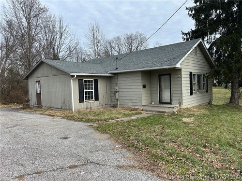 148 Morning Dr, Austin, IN, 47102-1252 | Card Image