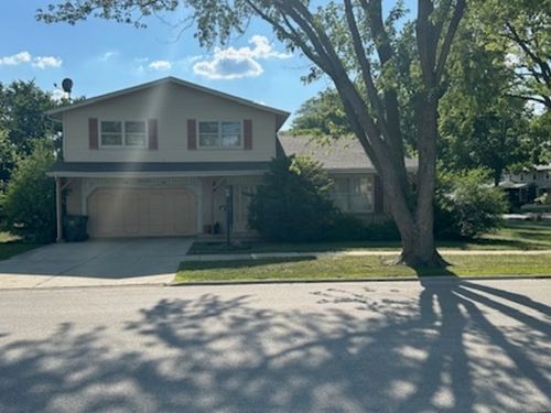 47 W King Henry Ct, Palatine, IL, 60067-2635 | Card Image