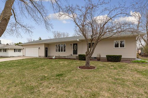 407 1st Ave Se, Mapleton, MN, 56065-9797 | Card Image