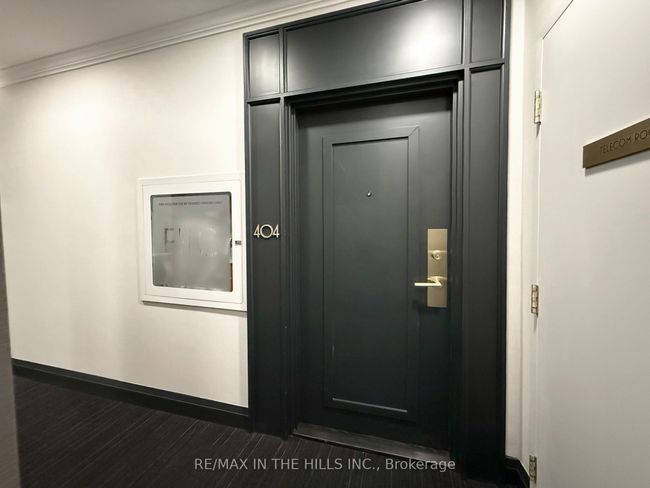 404 - 50 Port St E, Condo with 2 bedrooms, 2 bathrooms and null parking in Mississauga ON | Image 4