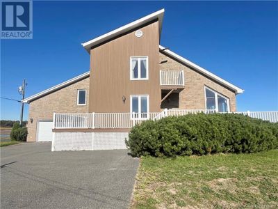 1057 Jacques Cartier Rue, House other with 4 bedrooms, 4 bathrooms and null parking in Beresford NB | Image 2