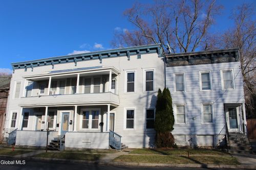 11-7-11 Forbes Ave, Rensselaer, NY, 12144-1619 | Card Image