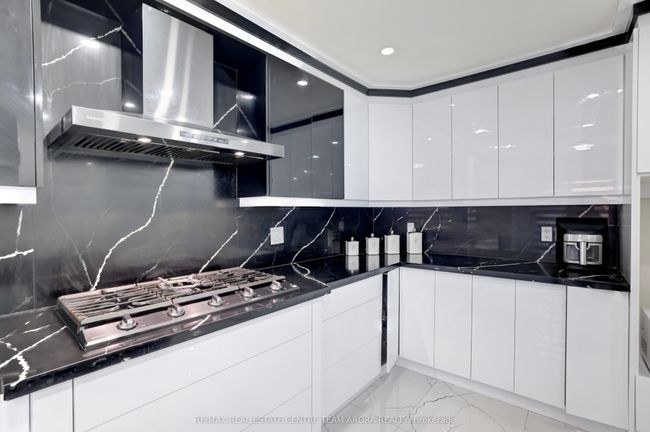 247 Cresthaven Rd, House other with 7 bedrooms, 7 bathrooms and 4 parking in Brampton ON | Image 17
