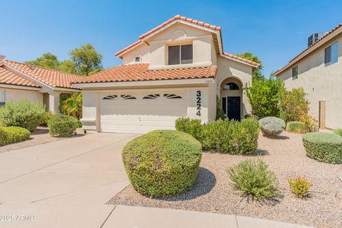 3224 E Sierra St, Phoenix, AZ, 85028-2046 | Card Image