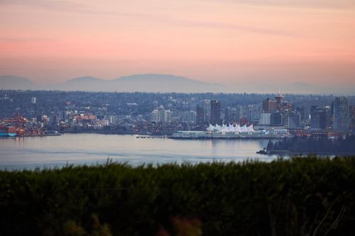 875 Eyremount Dr, West Vancouver, BC, V7S2B2 | Card Image