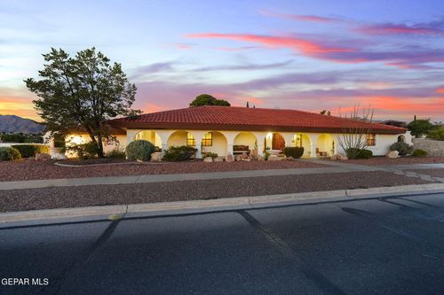 6738 Westwind Dr, El Paso, TX, 79912-2954 | Card Image