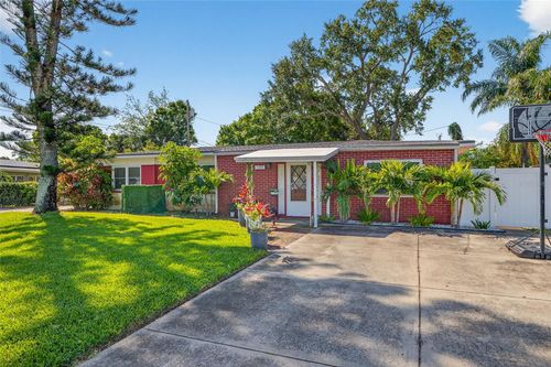 1760 75th Ave N, ST PETERSBURG, FL, 33702-4938 | Card Image