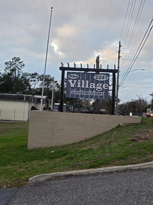 apt-9-2241 W Pensacola St, TALLAHASSEE, FL, 32304-3138 | Card Image