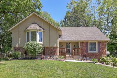 401 Dogwood Lane, House other with 4 bedrooms, 2 bathrooms and null parking in Lee's Summit MO | Image 2