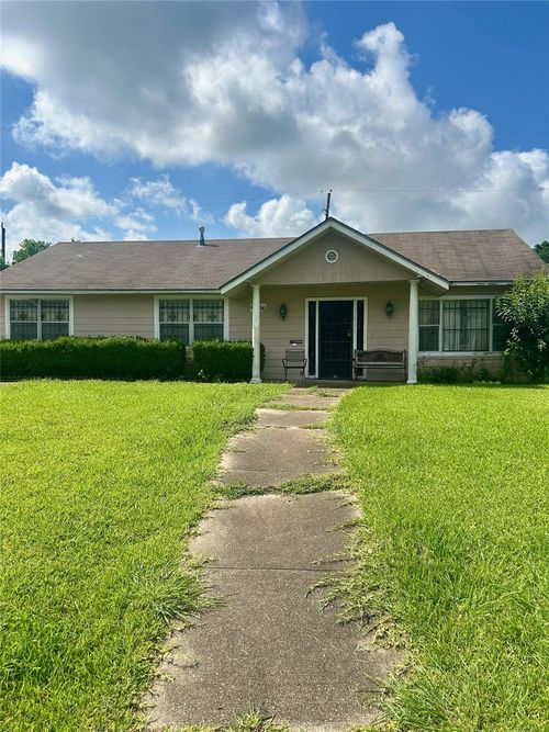 4906 Meadow Park Dr, Houston, TX, 77048-1022 | Card Image