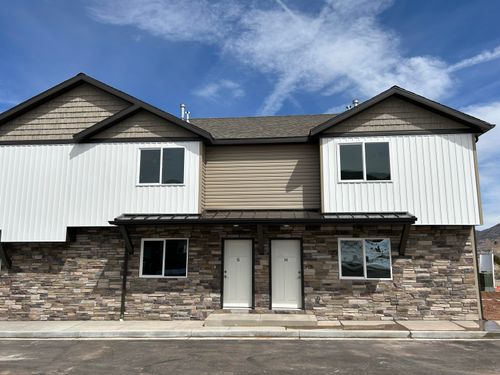 22e-920 S 25 E, Cedar City, UT, 84720 | Card Image