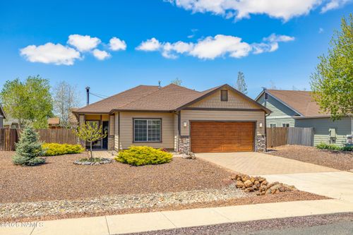 4471 Deer Springs Dr, Bellemont, AZ, 86015-5058 | Card Image