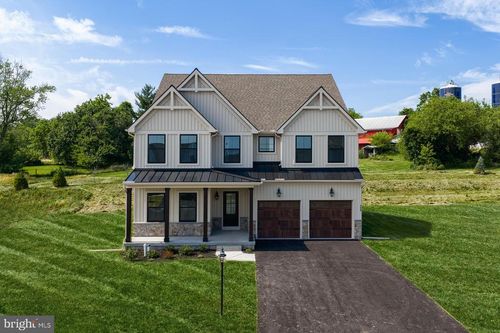 400 Cori Dr, GILBERTSVILLE, PA, 19525-3301 | Card Image