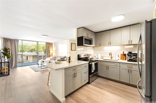 d401-95-2031 Waikalani Pl, Mililani, HI, 96789-3402 | Card Image