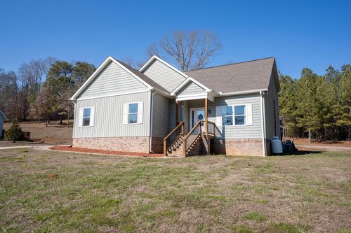 185 Bell Lake Dr, Trenton, GA, 30752-2138 | Card Image