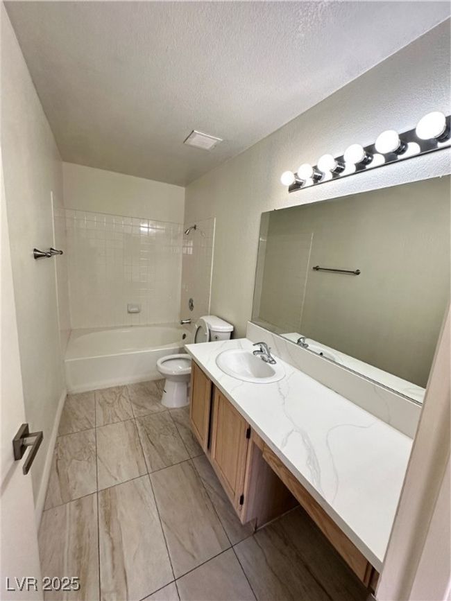 UNIT-204 - 7570 Flamingo Rd, Condo with 2 bedrooms, 2 bathrooms and null parking in Las Vegas NV | Image 15