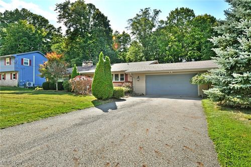 4232 Adeer Dr, Canfield, OH, 44406-9343 | Card Image