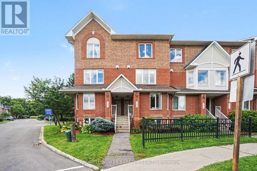11-282 Cresthaven Drive, Ottawa, ON, K2G6W4 | Card Image