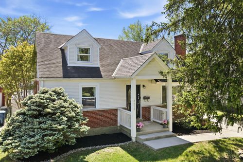 7905 Maple Leaf Dr, Madeira, OH, 45243-1938 | Card Image