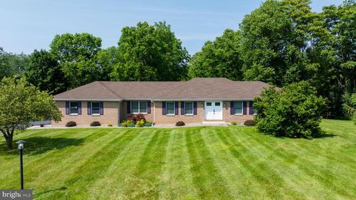 117 Columbus Ct, Martinsburg, WV, 25404-1346 | Card Image