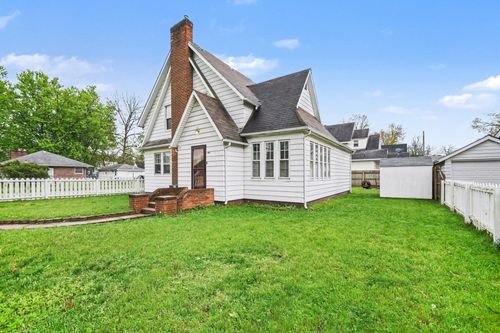 801 Maple Row, Elkhart, IN, 46514-2342 | Card Image