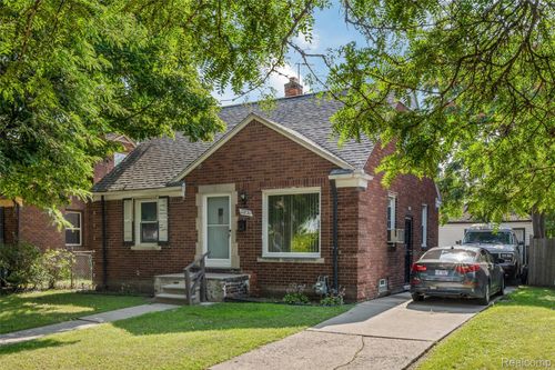 12830 Riad St, Detroit, MI, 48224-1073 | Card Image