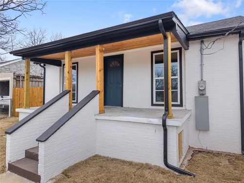 1715 Navaro St, Dallas, TX, 75208-1542 | Card Image