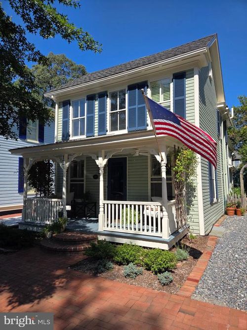 107 E Chestnut St, SAINT MICHAELS, MD, 21663 | Card Image