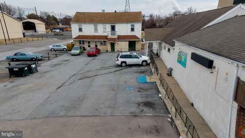 1029 Market St, MARCUS HOOK, PA, 19061-4507 | Card Image