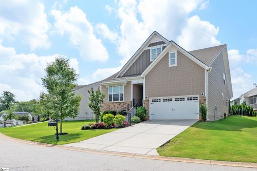 231 Double Crest Dr, Taylors, SC, 29687-4638 | Card Image