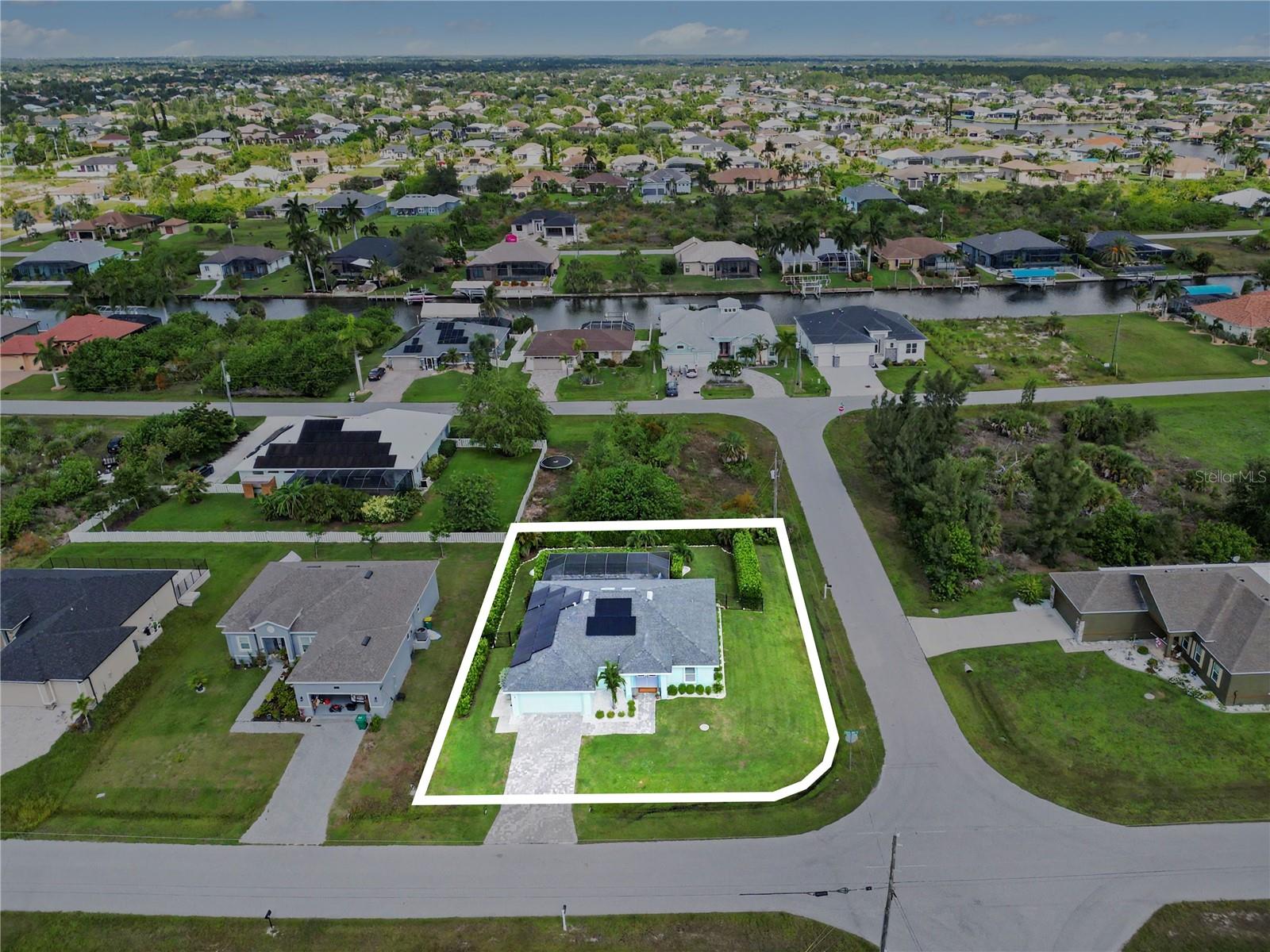 Residential in PORT CHARLOTTE 3