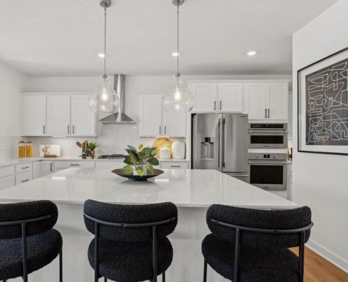 1558 Upper 141st St E, Rosemount, MN, 55068-7511 | Card Image