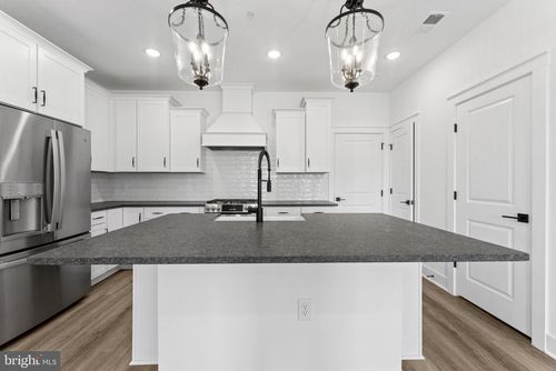 4855 Bauhaus Square, Chantilly, VA, 20151 | Card Image