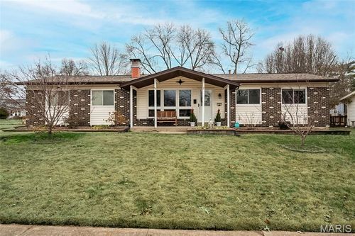 583 Candle Light Ln, Hazelwood, MO, 63042-1921 | Card Image