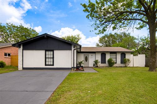 1330 Willowbrook St, Lancaster, TX, 75134-2913 | Card Image
