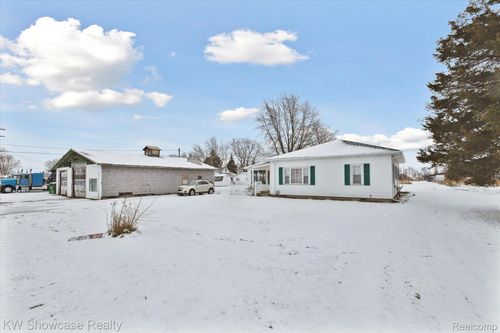 17011 Lincoln Rd, New Lothrop, MI, 48460-9621 | Card Image