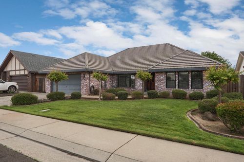 524 Nevins Dr, Lodi, CA, 95242-7507 | Card Image